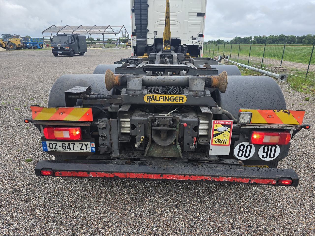 VOLVO FH500 Globe XL - Kamion sa hidrauličnom kukom: slika 4 VOLVO FH500 Globe XL - Kamion sa hidrauličnom kukom: slika 4