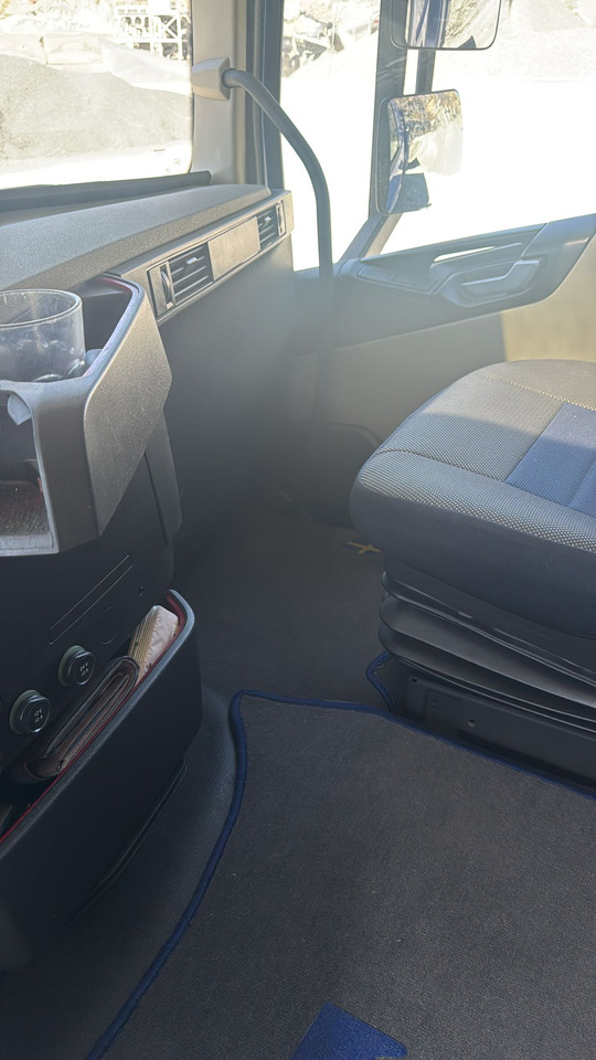 Istovarivač za prevoz glomaznih materijala VOLVO FH 500 6x4 ZVEDACÍ NÁPRAVA / LIFTACHSE * Bordmatic: slika 21 Istovarivač za prevoz glomaznih materijala VOLVO FH 500 6x4 ZVEDACÍ NÁPRAVA / LIFTACHSE * Bordmatic: slika 21