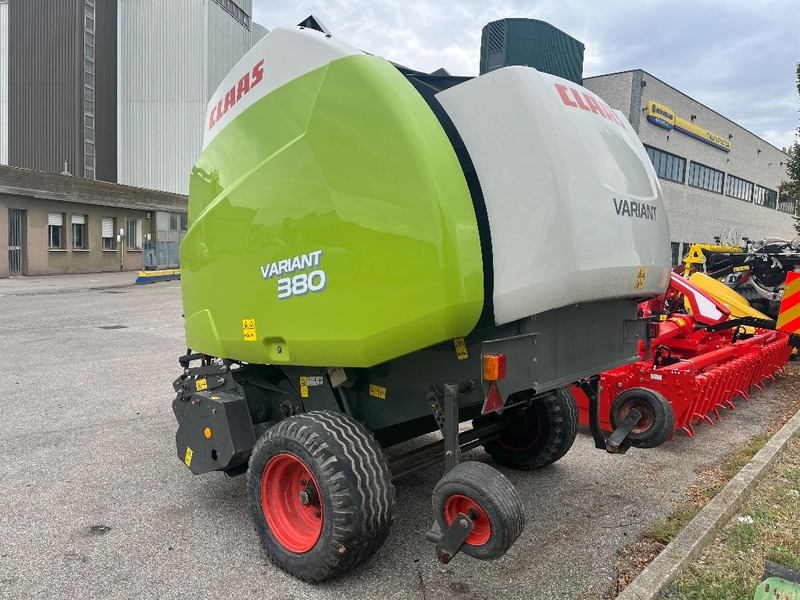 Claas Variant 380 - Balirka za okrugle bale: slika 3 Claas Variant 380 - Balirka za okrugle bale: slika 3