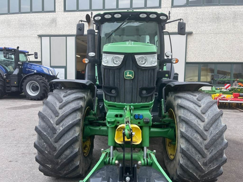John Deere 6210 R AutoPower - Traktor: slika 2 John Deere 6210 R AutoPower - Traktor: slika 2