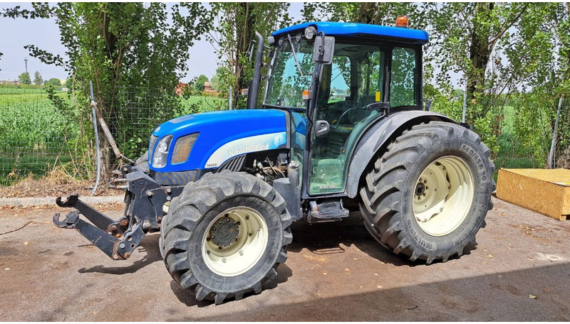 New Holland TN 95 D A - Traktor: slika 2 New Holland TN 95 D A - Traktor: slika 2