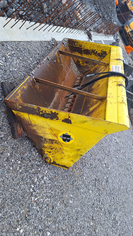 Embankment grading bucket 2500 mm for 12-15 ton excavators - Kašika za Bager: slika 3 Embankment grading bucket 2500 mm for 12-15 ton excavators - Kašika za Bager: slika 3