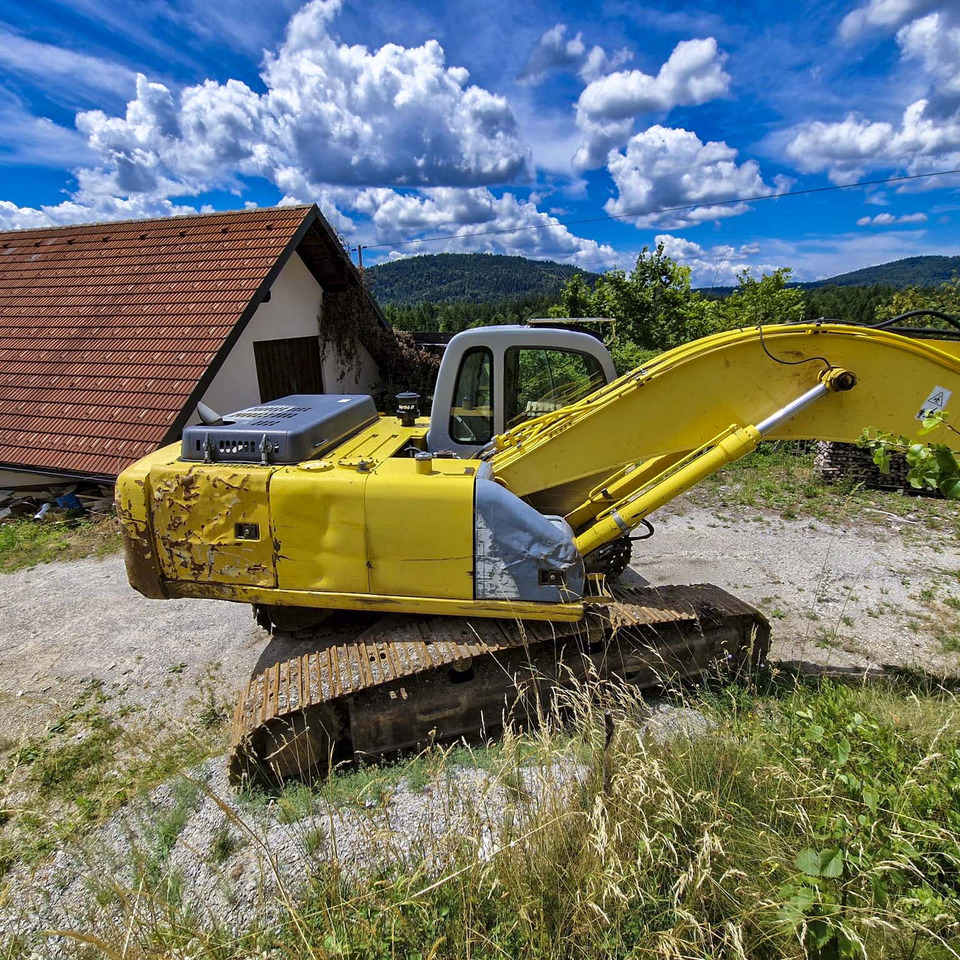 New Holland Kobelco E215 - Bager guseničar: slika 4 New Holland Kobelco E215 - Bager guseničar: slika 4