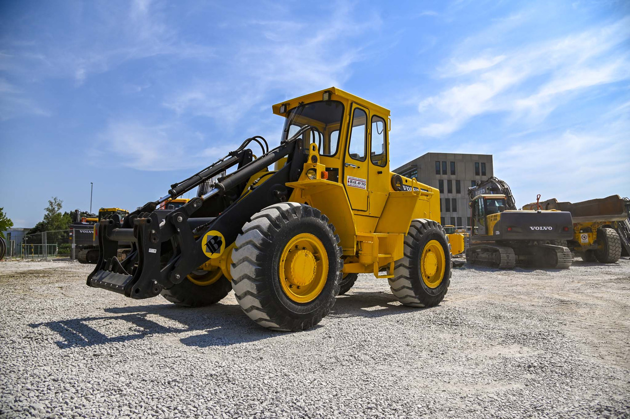 VOLVO BM4300 - Utovarivač točkaš: slika 1 VOLVO BM4300 - Utovarivač točkaš: slika 1