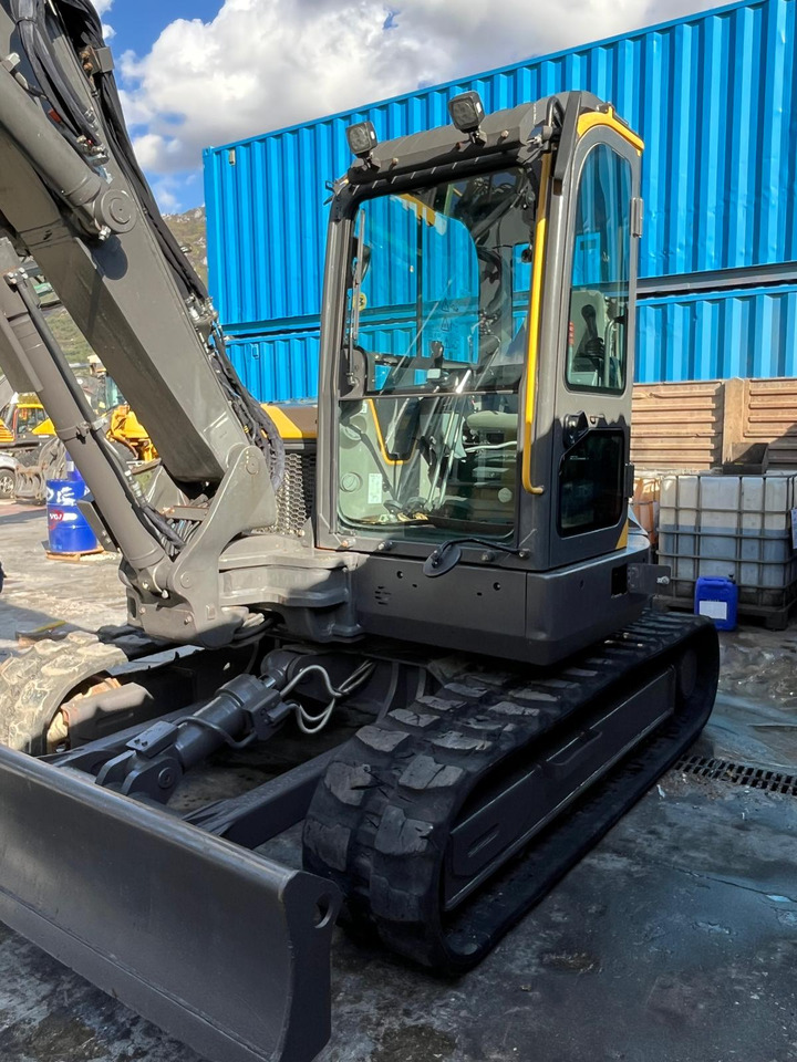 VOLVO ECR88D - Mini bager: slika 4 VOLVO ECR88D - Mini bager: slika 4