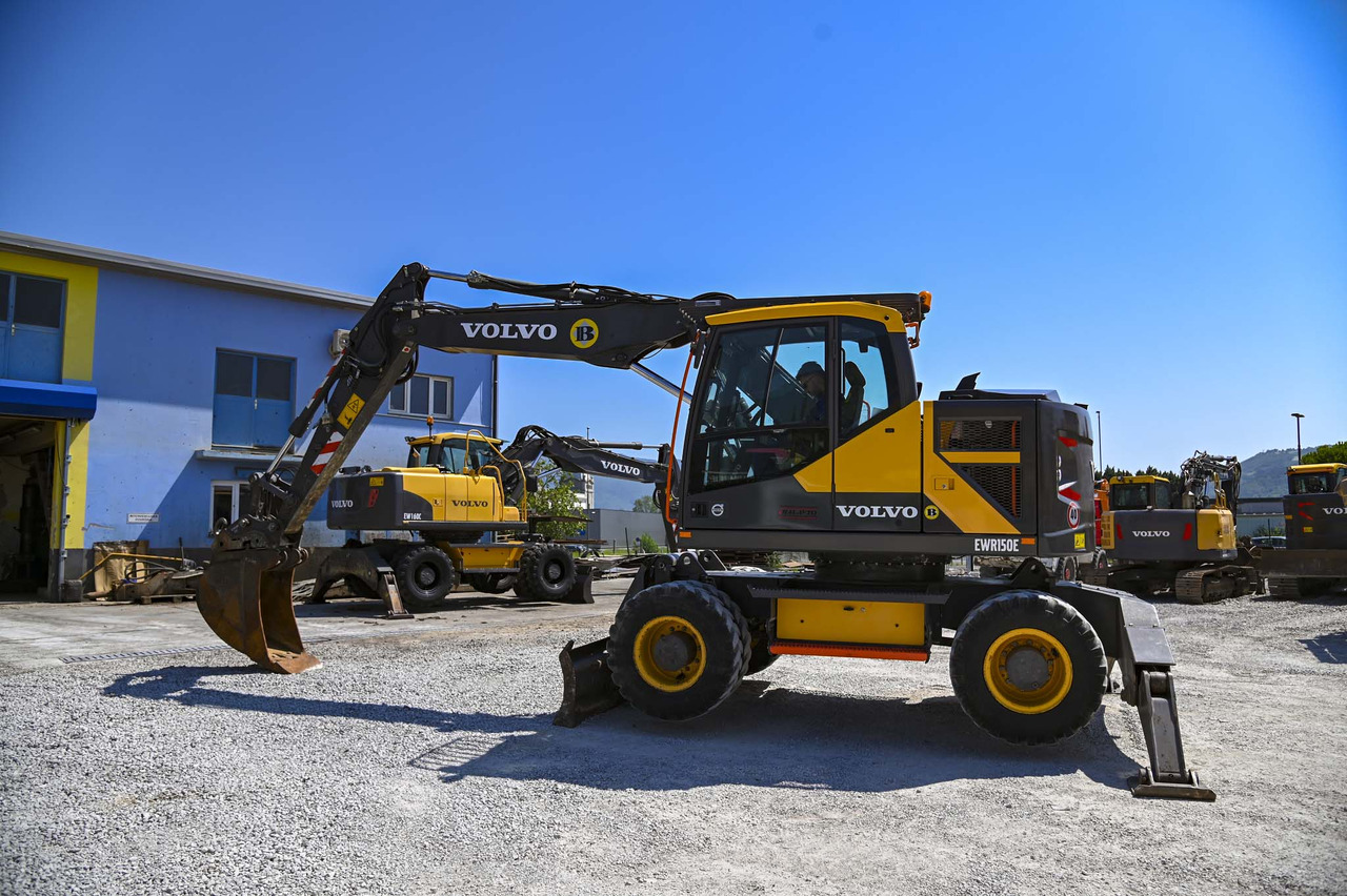 VOLVO EWR150E - Utovarivač točkaš: slika 3 VOLVO EWR150E - Utovarivač točkaš: slika 3