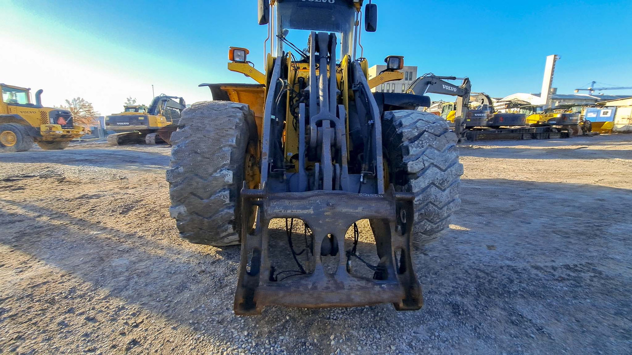 VOLVO L120E - Utovarivač točkaš: slika 2 VOLVO L120E - Utovarivač točkaš: slika 2