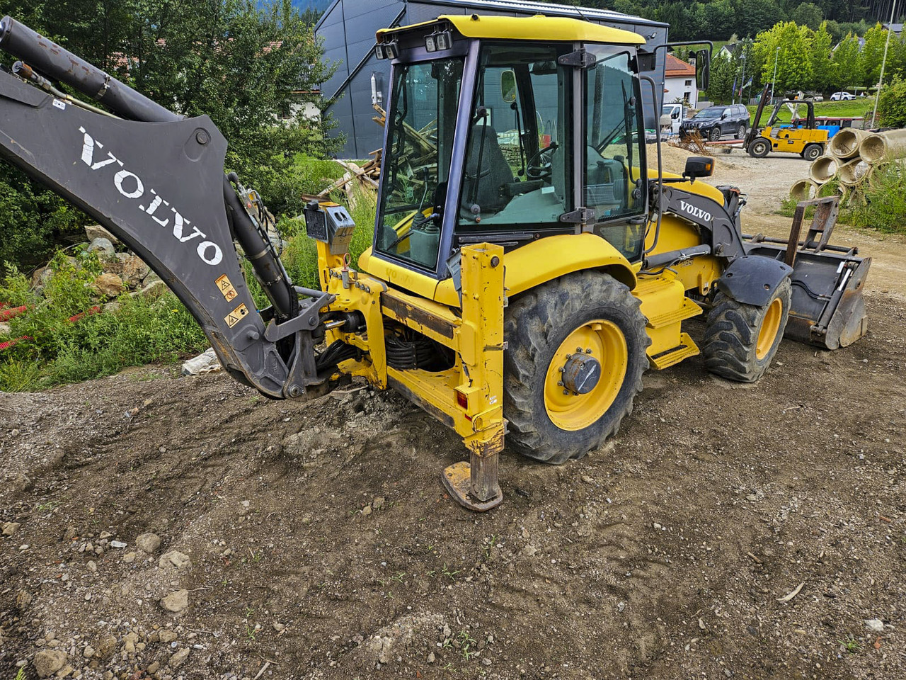 Volvo BL71 - Bager utovarivač: slika 3 Volvo BL71 - Bager utovarivač: slika 3