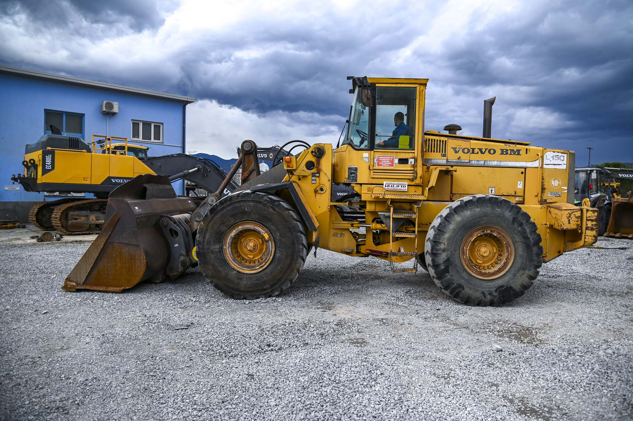 Volvo L150 - Utovarivač točkaš: slika 2 Volvo L150 - Utovarivač točkaš: slika 2