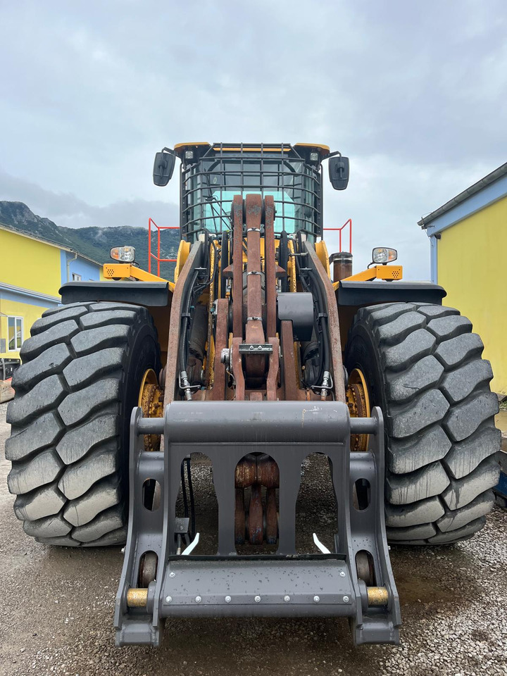 Volvo L220H - Utovarivač točkaš: slika 4 Volvo L220H - Utovarivač točkaš: slika 4