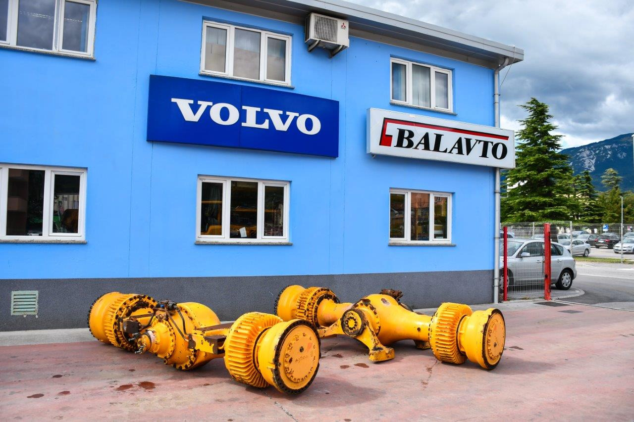 Volvo L350F - Osovina i delovi za Utovarivač točkaš: slika 3 Volvo L350F - Osovina i delovi za Utovarivač točkaš: slika 3