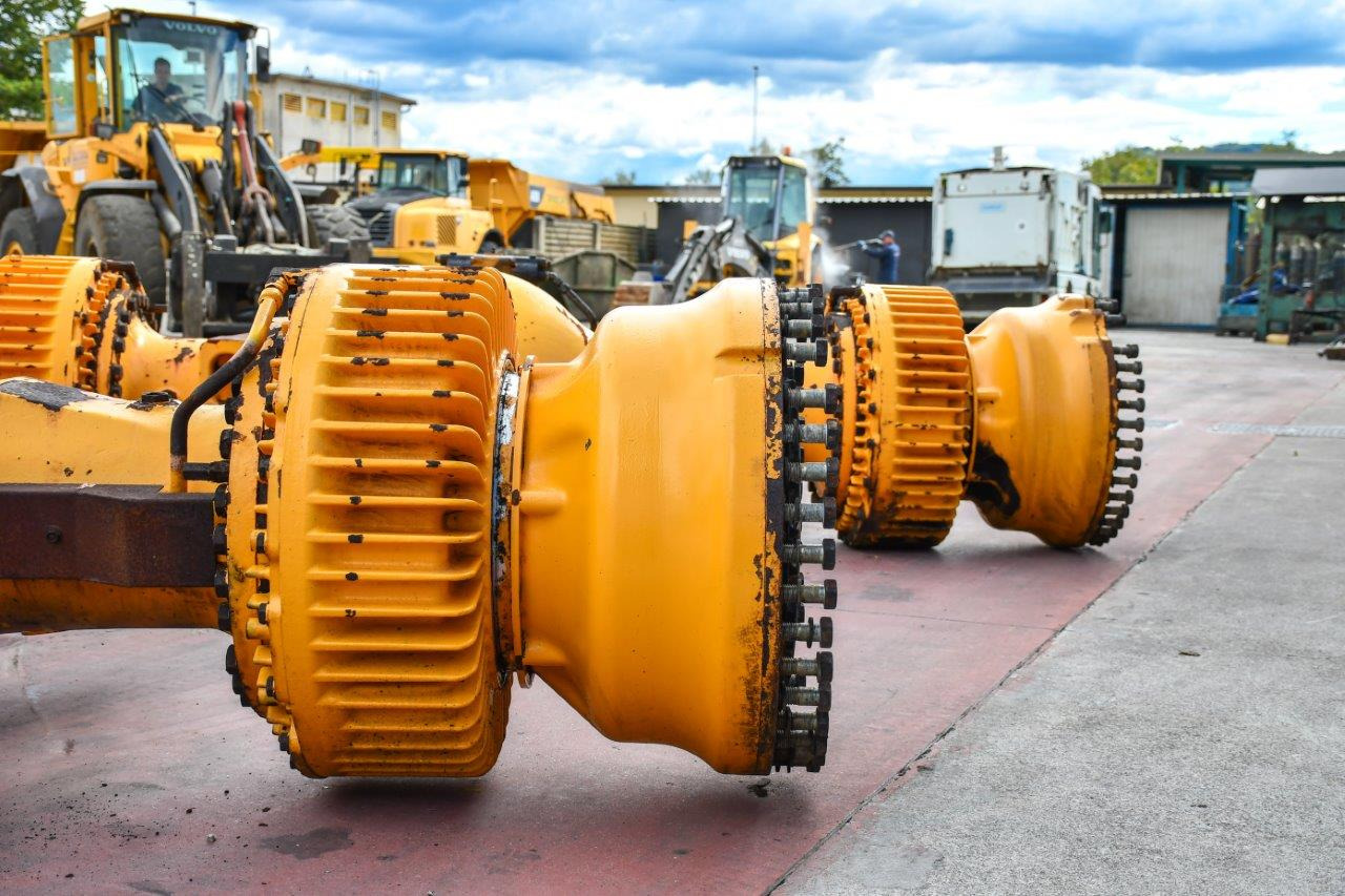 Volvo L350F - Osovina i delovi za Utovarivač točkaš: slika 5 Volvo L350F - Osovina i delovi za Utovarivač točkaš: slika 5