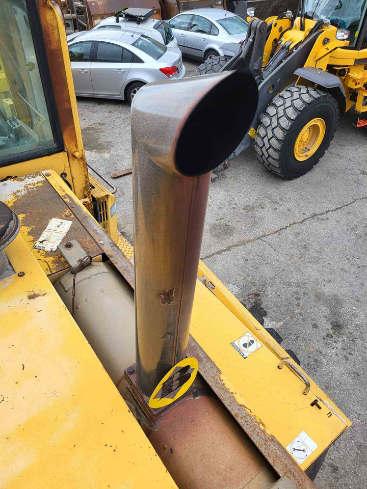 Volvo exhaust pipe - Auspuh za Utovarivač: slika 2 Volvo exhaust pipe - Auspuh za Utovarivač: slika 2