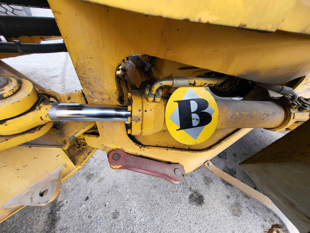 Volvo hydraulic cylinder - Hidraulični cilindar za Utovarivač: slika 5 Volvo hydraulic cylinder - Hidraulični cilindar za Utovarivač: slika 5