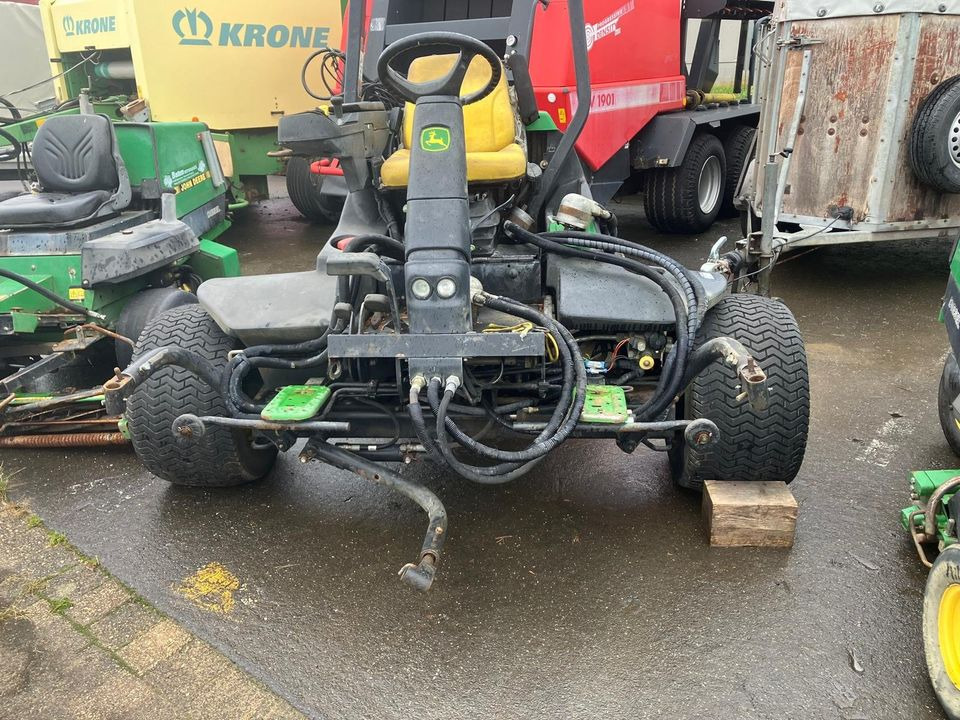 John Deere Spindelmäher, Großflächenmäher 2243, 2500A, 3235C - Baštenska kosačica: slika 5 John Deere Spindelmäher, Großflächenmäher 2243, 2500A, 3235C - Baštenska kosačica: slika 5