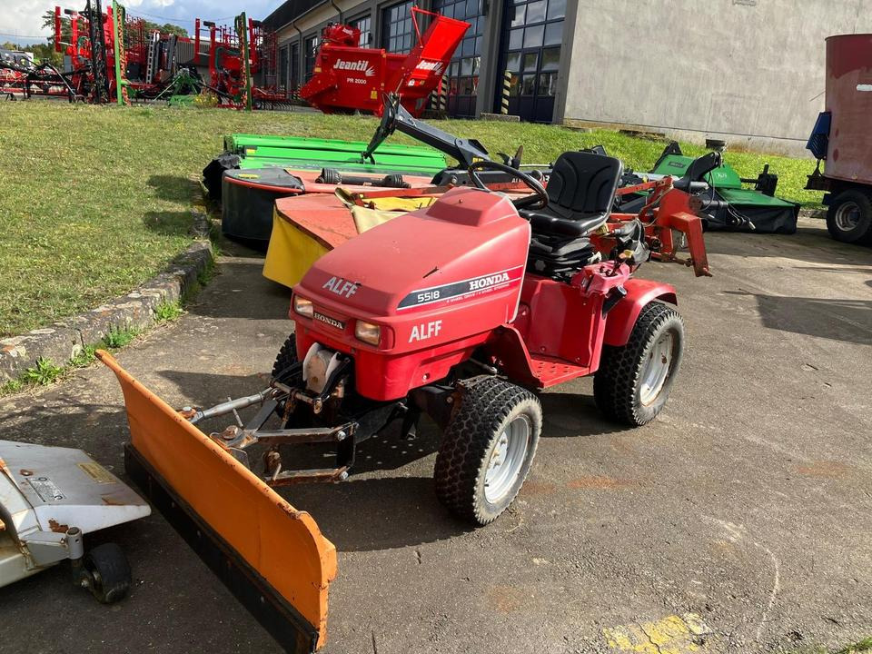 Kommunaltraktor Honda H5518 Schneeschild Winterdienst - Komunalni traktor: slika 4 Kommunaltraktor Honda H5518 Schneeschild Winterdienst - Komunalni traktor: slika 4