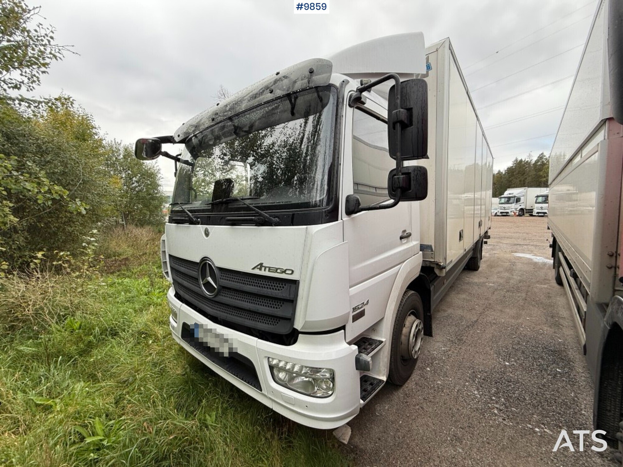 Box Truck Mercedes Benz Atego 1524 with openable side - Kamion sa zatvorenim sandukom: slika 1 Box Truck Mercedes Benz Atego 1524 with openable side - Kamion sa zatvorenim sandukom: slika 1
