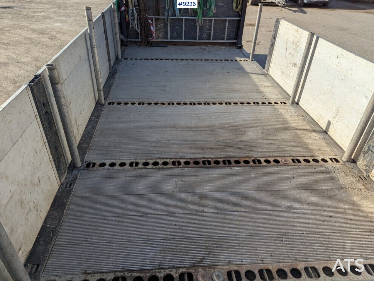 Kamion sa tovarnim sandukom, Kamion sa dizalicom Crane Truck Mercedes-Benz Actros 2542: slika 6 Kamion sa tovarnim sandukom, Kamion sa dizalicom Crane Truck Mercedes-Benz Actros 2542: slika 6