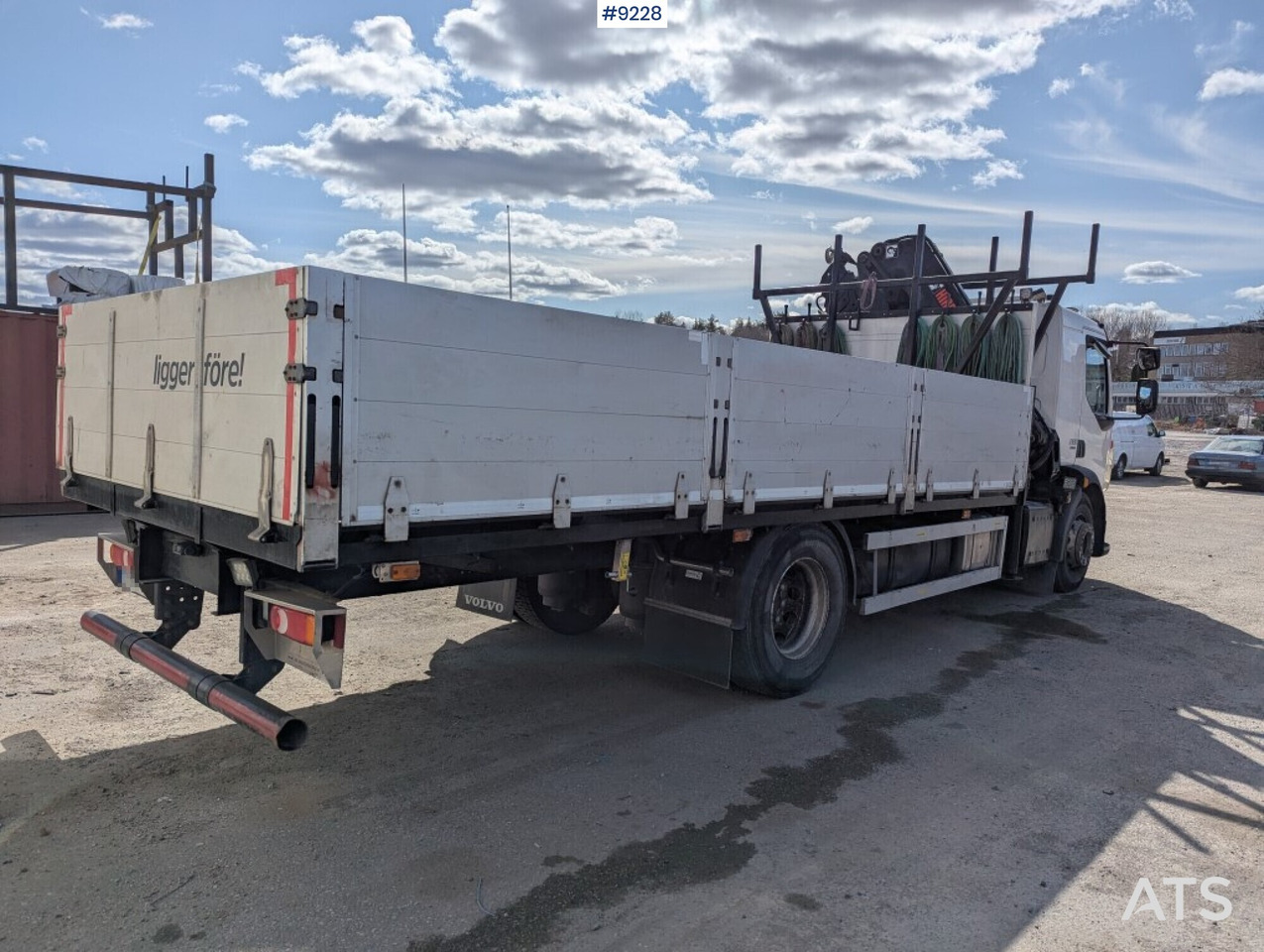 Crane Truck Volvo FL 280 4X2 with HIAB XS 144 E-5 crane (SEE VIDEO) - Kamion sa dizalicom: slika 4 Crane Truck Volvo FL 280 4X2 with HIAB XS 144 E-5 crane (SEE VIDEO) - Kamion sa dizalicom: slika 4