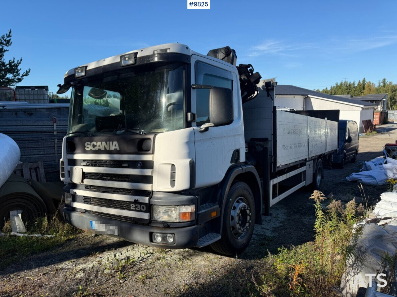 Crane truck Scania P94 230 with tail lift - Kamion sa tovarnim sandukom, Kamion sa dizalicom: slika 1 Crane truck Scania P94 230 with tail lift - Kamion sa tovarnim sandukom, Kamion sa dizalicom: slika 1