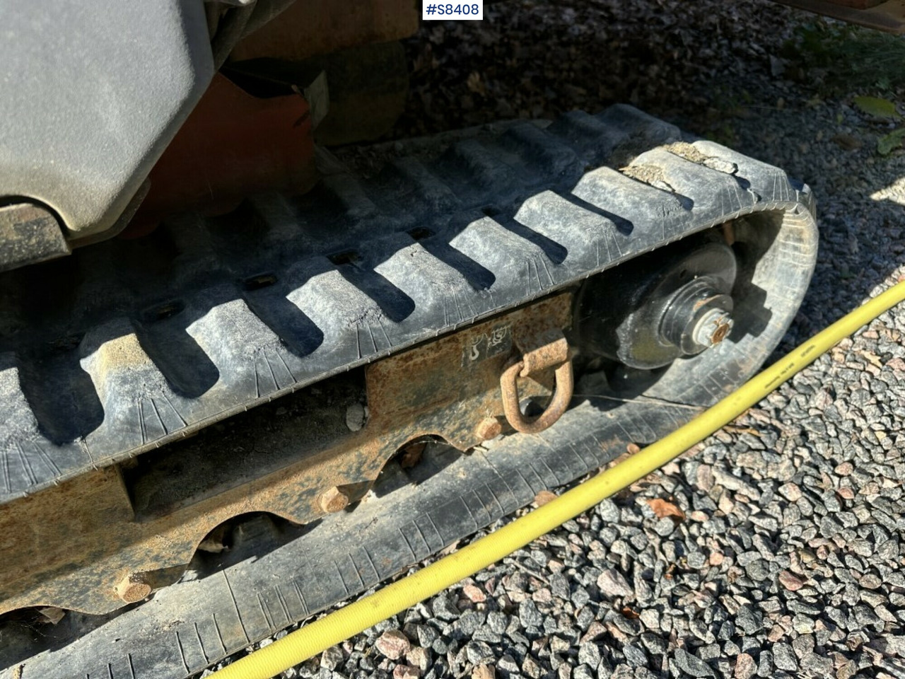 Ditch witch XT850 with Front loader and Backhoe attachment - Kompaktni utovarivač guseničar: slika 4 Ditch witch XT850 with Front loader and Backhoe attachment - Kompaktni utovarivač guseničar: slika 4