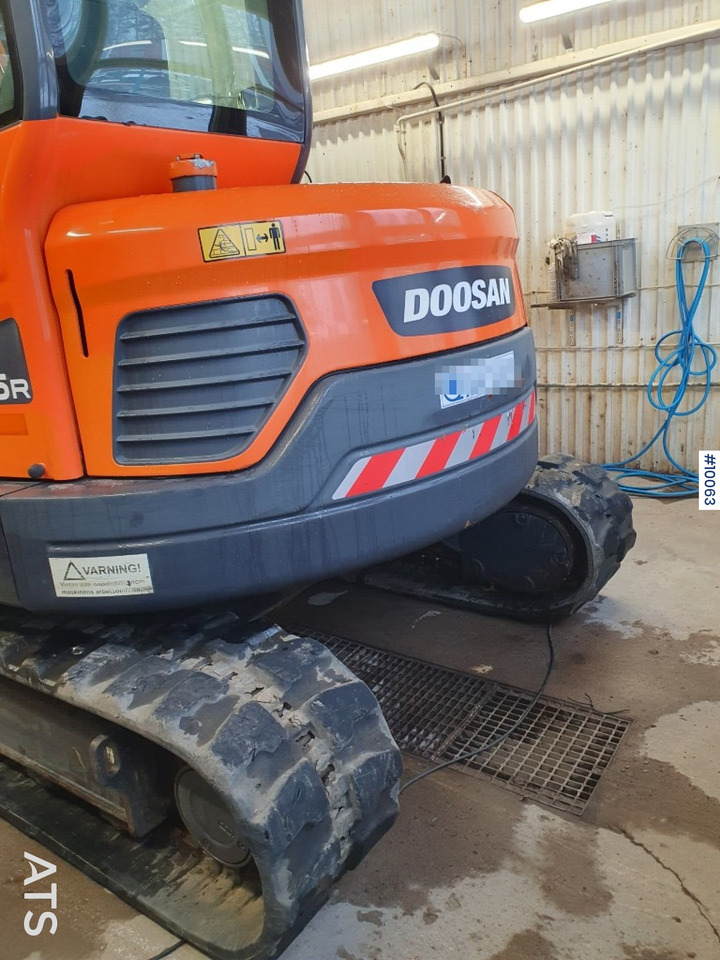 Doosan DX85R-3 Crawler Excavator with tiltrotator and attachments - Bager guseničar: slika 4 Doosan DX85R-3 Crawler Excavator with tiltrotator and attachments - Bager guseničar: slika 4