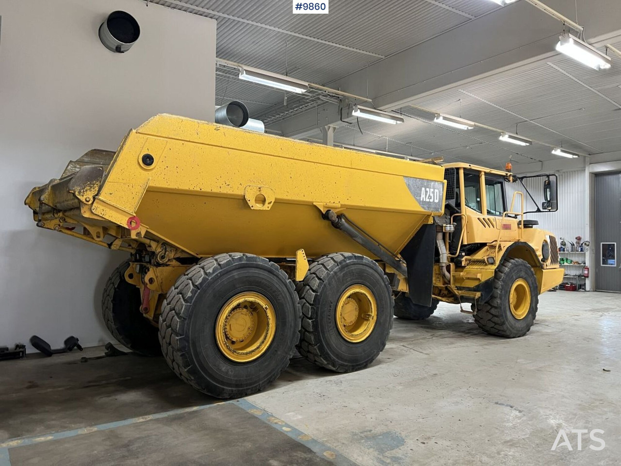Dumper Volvo A25D 6x6 - Zglobni kiper: slika 3 Dumper Volvo A25D 6x6 - Zglobni kiper: slika 3