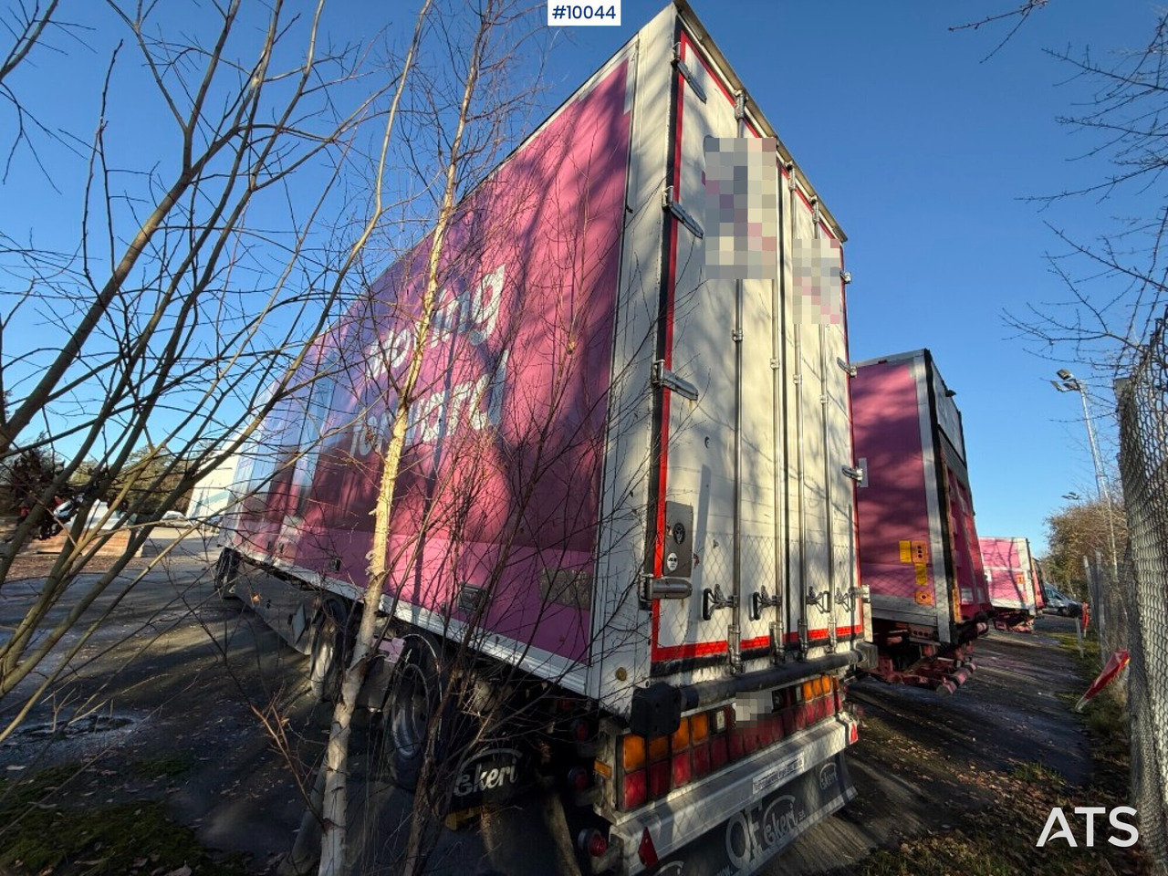 Ekeri S8-D cabinet trailer with opening side - Prikolica sa zatvorenim sandukom: slika 3 Ekeri S8-D cabinet trailer with opening side - Prikolica sa zatvorenim sandukom: slika 3