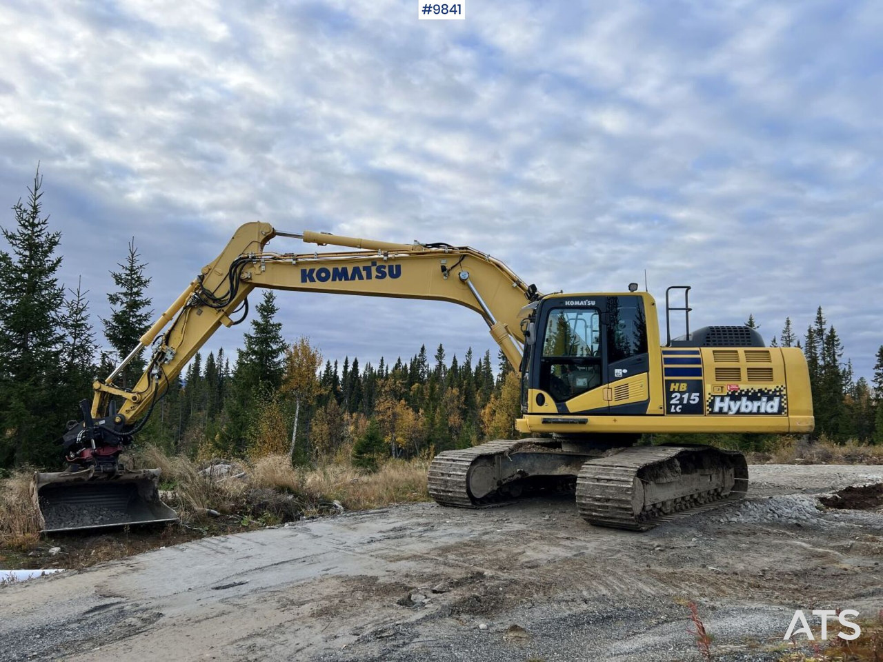 Excavator Komatsu HB 215 LC-2 with Tiltrotator and Buckets(See Video) - Bager guseničar: slika 1 Excavator Komatsu HB 215 LC-2 with Tiltrotator and Buckets(See Video) - Bager guseničar: slika 1