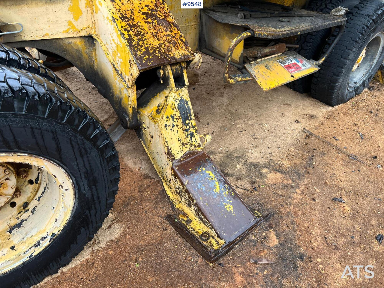 Bager točkaš FORD Wheel excavator (VIDEO): slika 12 Bager točkaš FORD Wheel excavator (VIDEO): slika 12