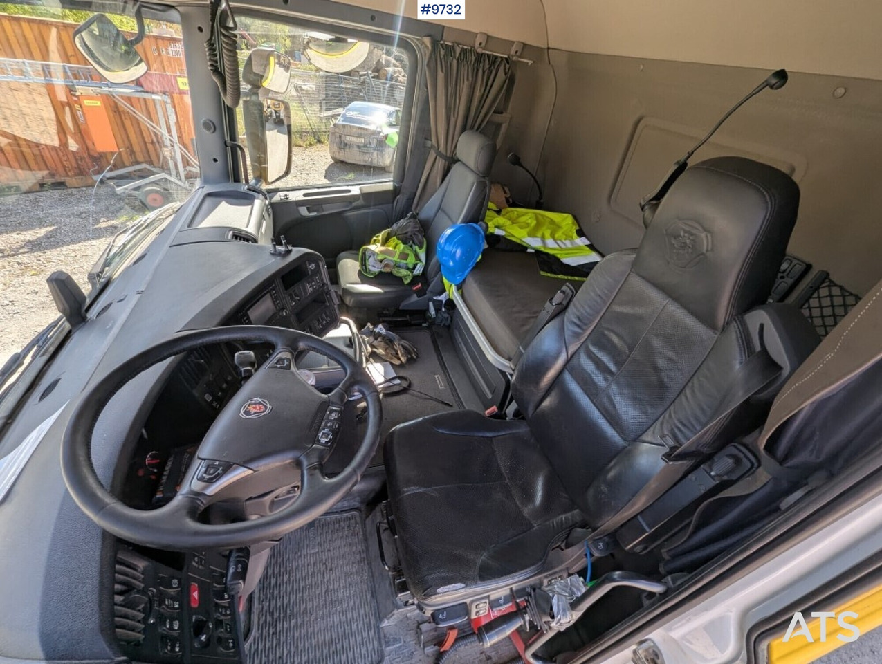 Hooklift Truck Scania R520 6x2 with flatbed - Kamion sa hidrauličnom kukom: slika 5 Hooklift Truck Scania R520 6x2 with flatbed - Kamion sa hidrauličnom kukom: slika 5