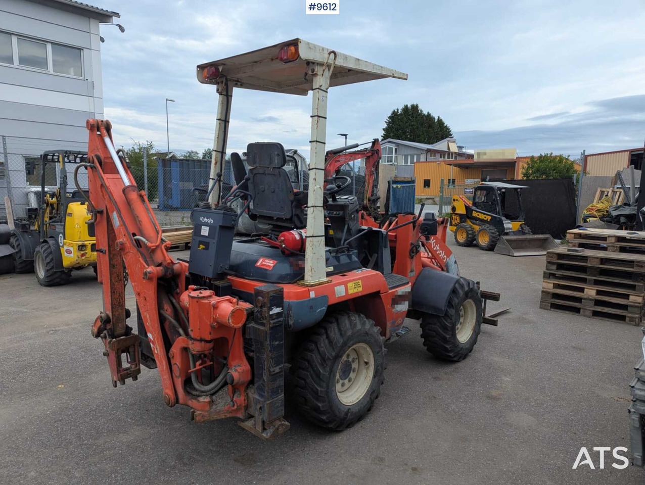 Kubota backhoe loader - Bager utovarivač: slika 4 Kubota backhoe loader - Bager utovarivač: slika 4