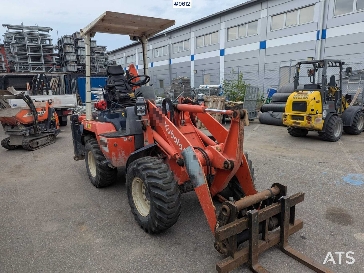 Kubota backhoe loader - Bager utovarivač: slika 2 Kubota backhoe loader - Bager utovarivač: slika 2