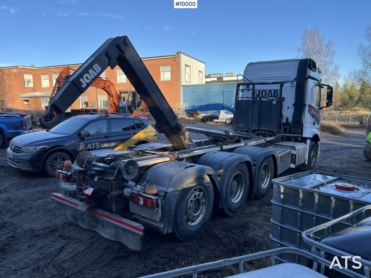 MERCEDES-BENZ AROCS 3251 Hook Truck with tridem body - Kamion sa hidrauličnom kukom: slika 3 MERCEDES-BENZ AROCS 3251 Hook Truck with tridem body - Kamion sa hidrauličnom kukom: slika 3