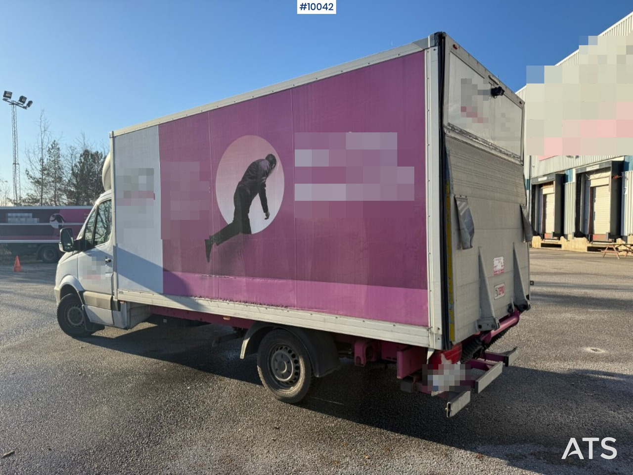 Mercedes Benz Sprinter with tail lift - Dostavno vozilo sa zatvorenim sandukom: slika 3 Mercedes Benz Sprinter with tail lift - Dostavno vozilo sa zatvorenim sandukom: slika 3