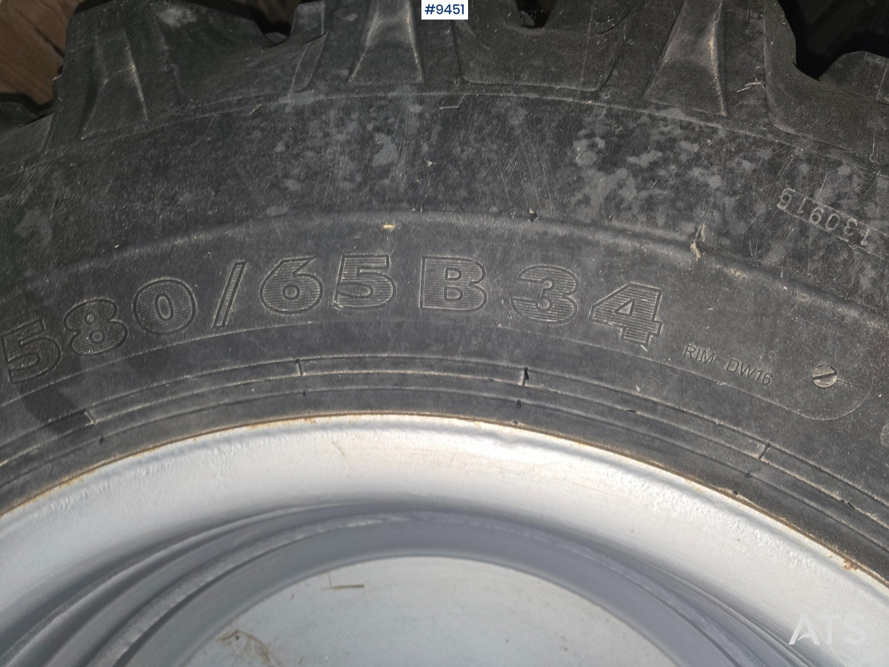 NOKIAN TIRE AND RIM FOR HUDDIG - Građevinska oprema: slika 5 NOKIAN TIRE AND RIM FOR HUDDIG - Građevinska oprema: slika 5