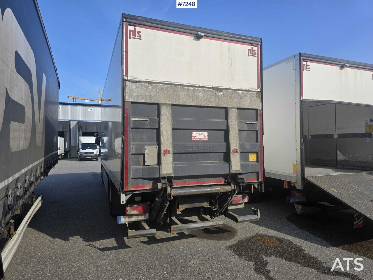 Scania P320 Box truck with tail lift - Kamion sa zatvorenim sandukom: slika 3 Scania P320 Box truck with tail lift - Kamion sa zatvorenim sandukom: slika 3