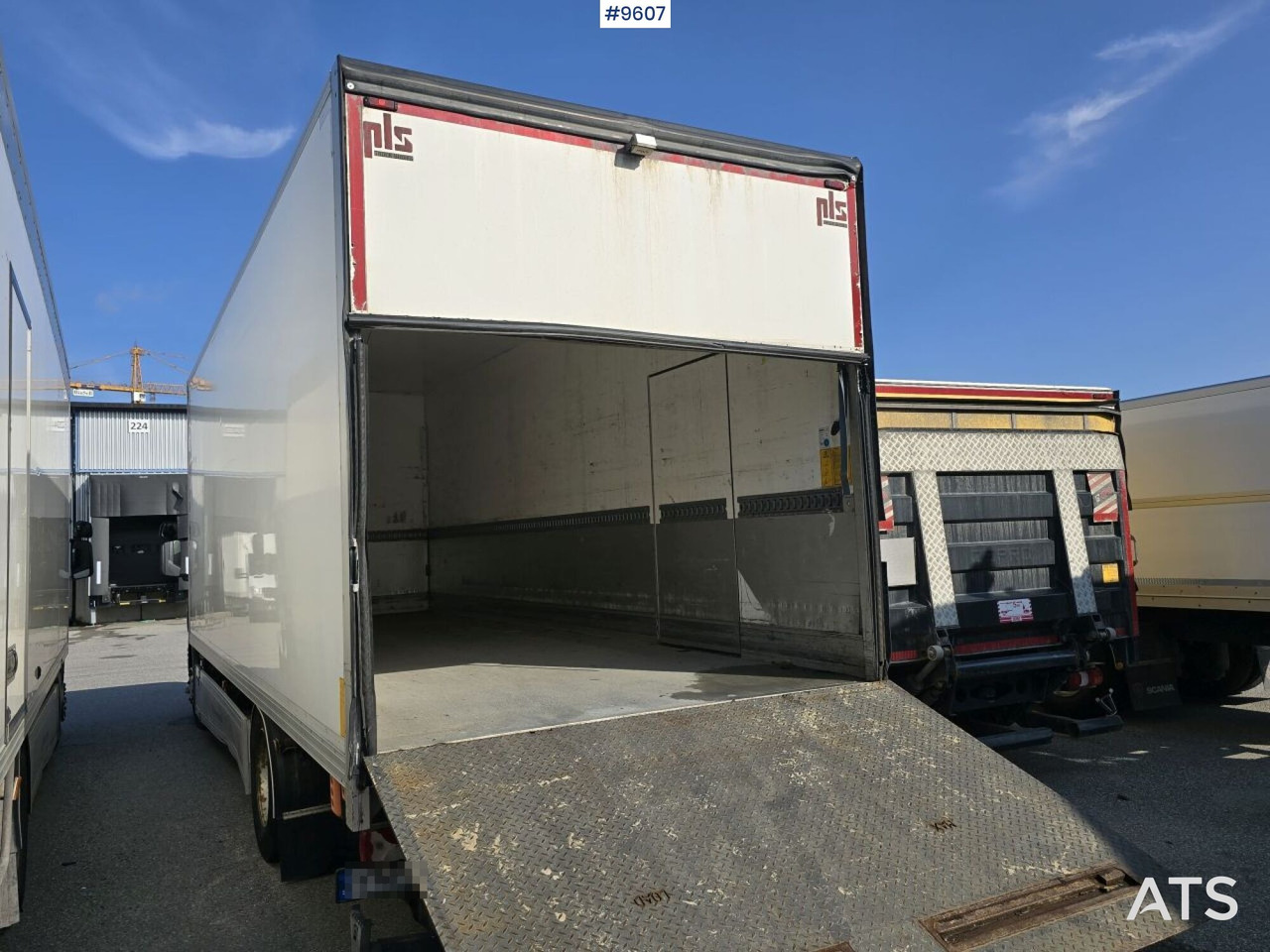 Scania P320 Skåpbil - Kamion sa zatvorenim sandukom: slika 3 Scania P320 Skåpbil - Kamion sa zatvorenim sandukom: slika 3