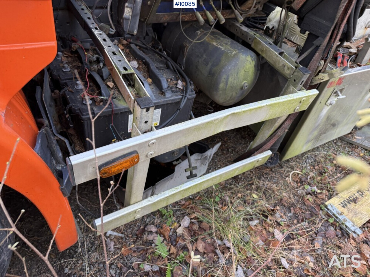 Kamion sa hidrauličnom kukom, Kamion sa dizalicom Scania P94G 300 Crane truck with flatbed Rep. object: slika 17 Kamion sa hidrauličnom kukom, Kamion sa dizalicom Scania P94G 300 Crane truck with flatbed Rep. object: slika 17