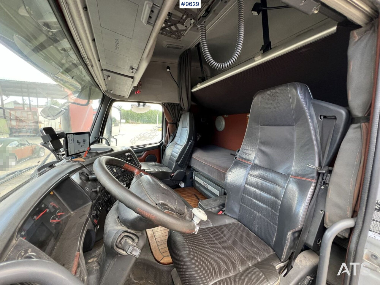 Tegljač, Niska poluprikolica za prevoz Volvo FH16 5-axle tractor unit, GOLDHOFER STZ-VL 4-41/80 trailer: slika 6 Tegljač, Niska poluprikolica za prevoz Volvo FH16 5-axle tractor unit, GOLDHOFER STZ-VL 4-41/80 trailer: slika 6