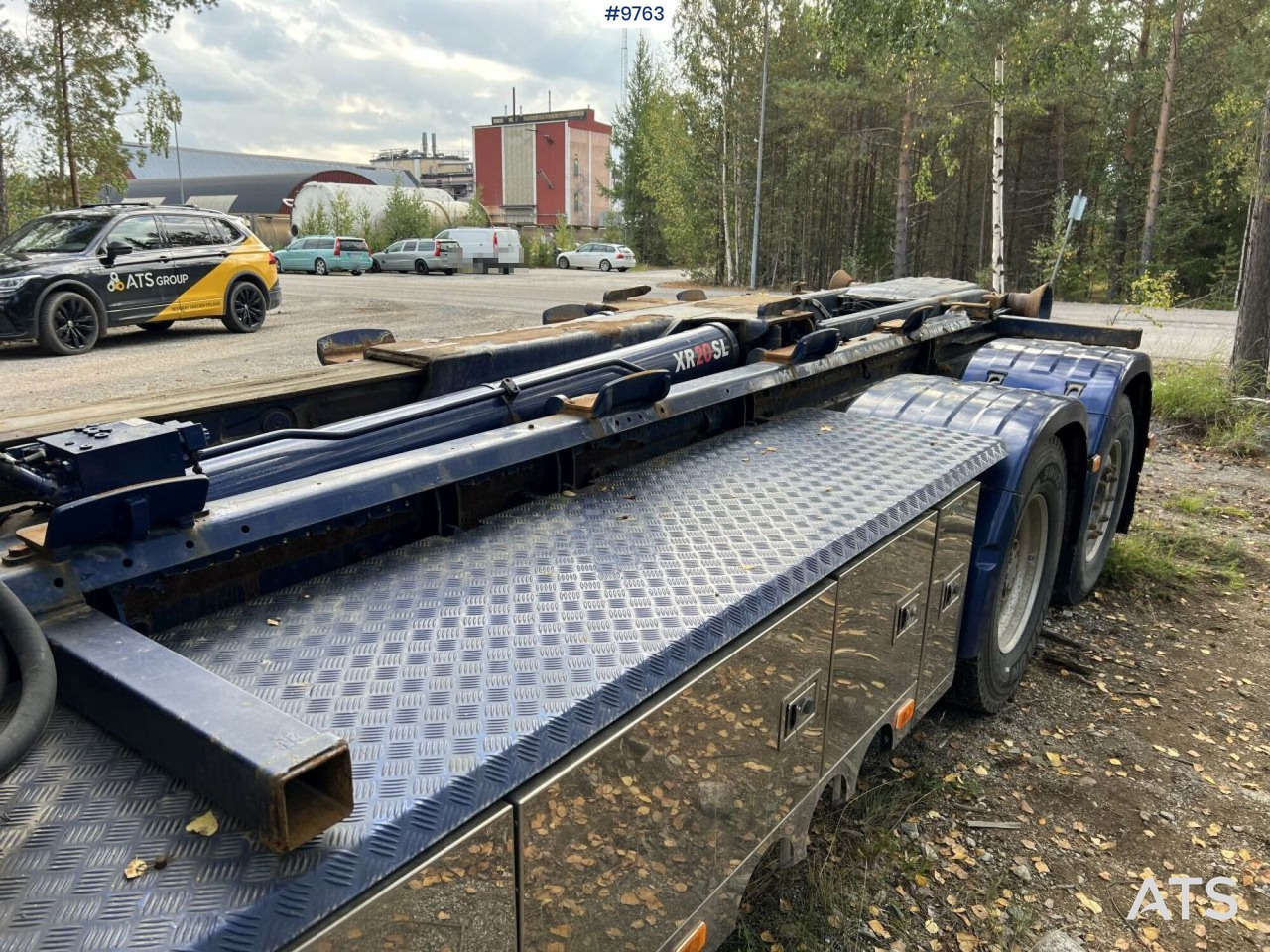 Kamion sa hidrauličnom kukom VOLVO FH16-660 6*2 LAXO-Bracket with load changer, woodchip box, and flatbed: slika 13