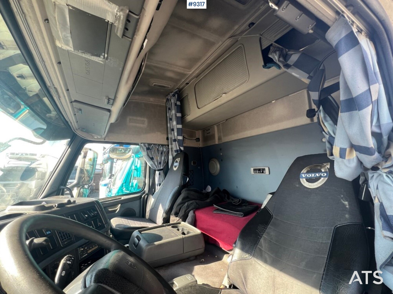 Kamion sa zatvorenim sandukom VOLVO FM-340 4X2 Box Truck: slika 9