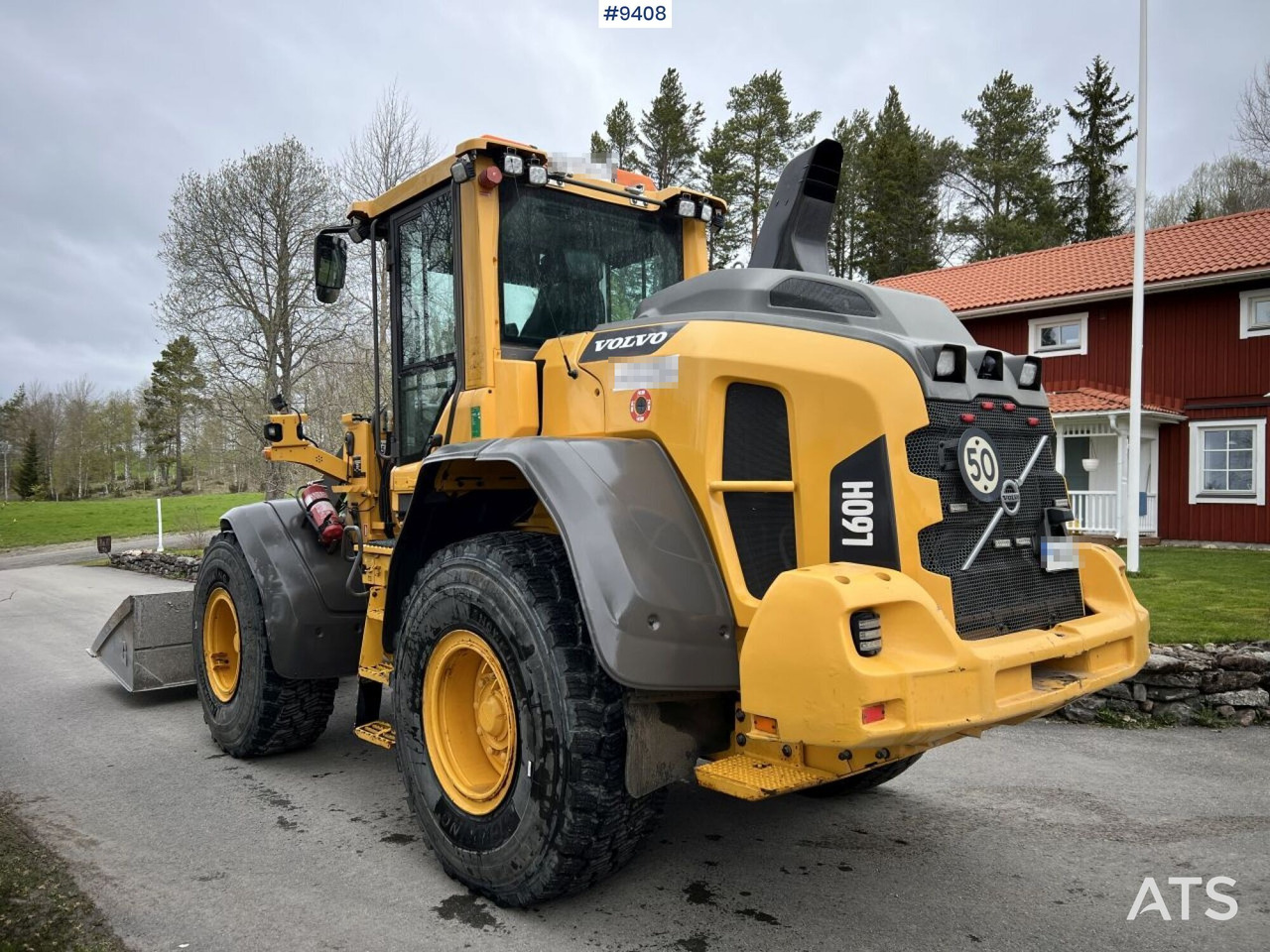 VOLVO L60 H with bucket (VIDEO) - Utovarivač točkaš: slika 4 VOLVO L60 H with bucket (VIDEO) - Utovarivač točkaš: slika 4