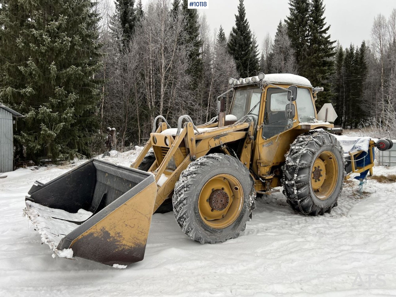 Valmet 702-4 Tractor with bucket - Traktor: slika 1 Valmet 702-4 Tractor with bucket - Traktor: slika 1