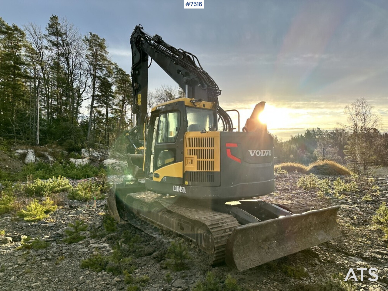 Volvo ECR145DL Crawler excavator with rotor and buckets - Bager guseničar: slika 5 Volvo ECR145DL Crawler excavator with rotor and buckets - Bager guseničar: slika 5