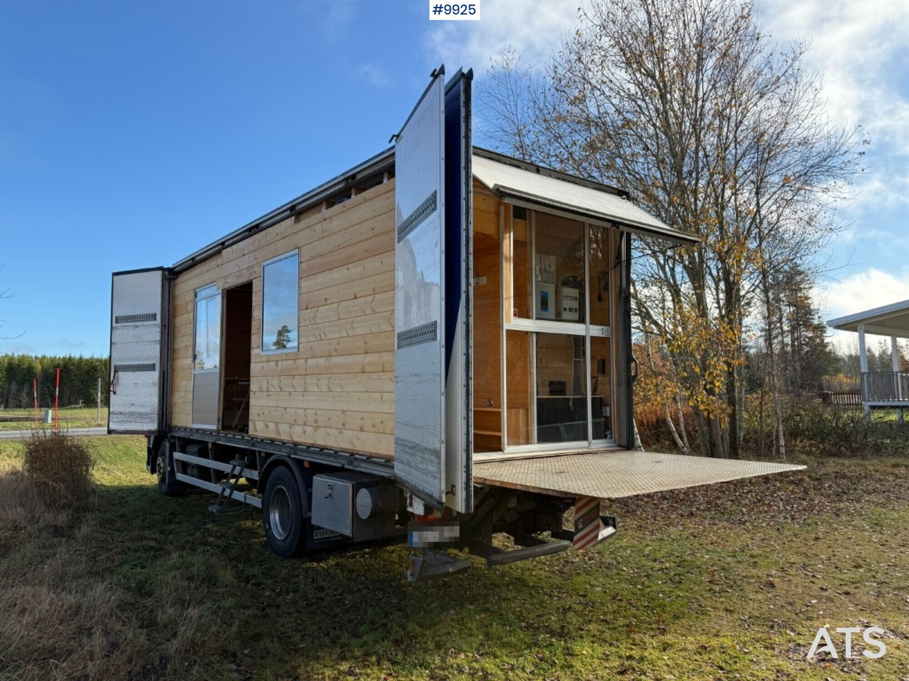 Volvo FM9 4X2 Recreational Vehicle (RV) - Kamion sa zatvorenim sandukom, Kamper: slika 1 Volvo FM9 4X2 Recreational Vehicle (RV) - Kamion sa zatvorenim sandukom, Kamper: slika 1