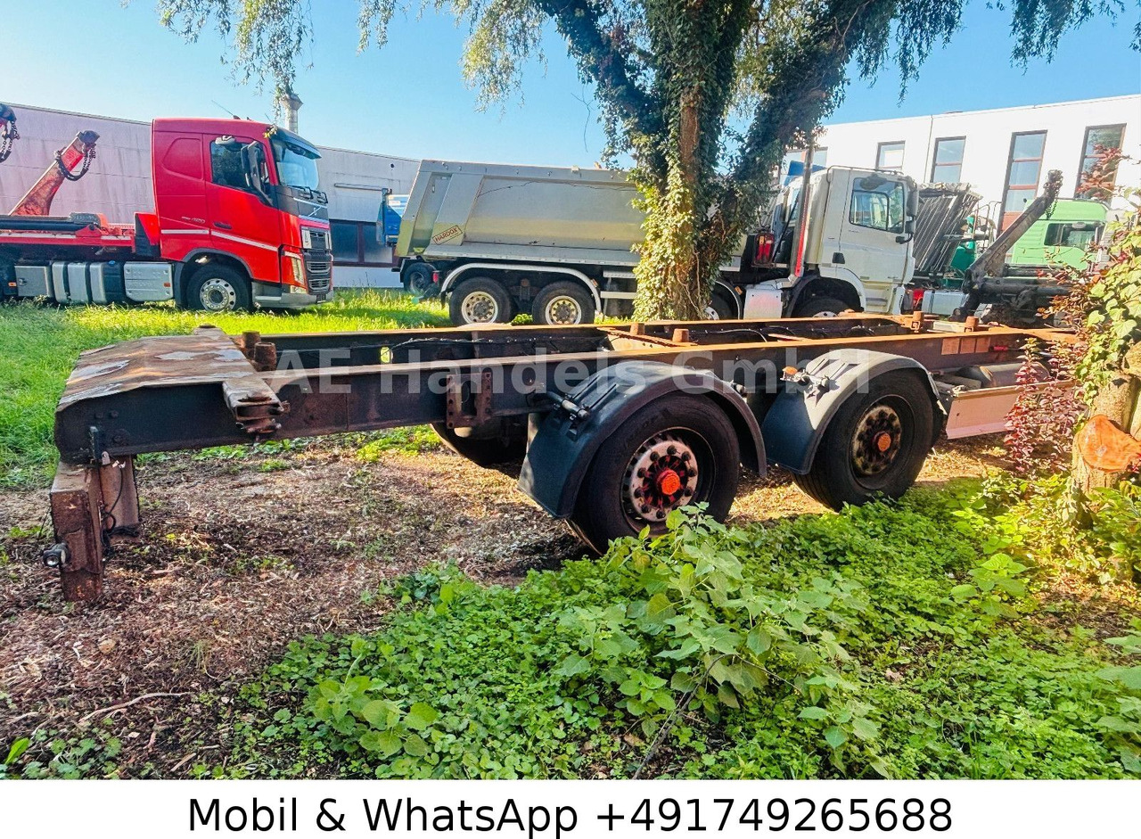 Fliegl TWP 180 Tandem Tiefgekoppelt *BWP/Scheibenbremse - Prikolica za prevoz kontejnera/ Prikolica sa promenjivim sandukom: slika 3 Fliegl TWP 180 Tandem Tiefgekoppelt *BWP/Scheibenbremse - Prikolica za prevoz kontejnera/ Prikolica sa promenjivim sandukom: slika 3