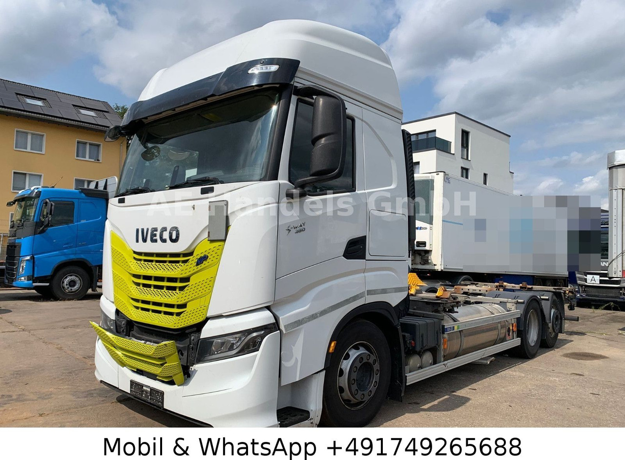 Iveco S-Way 460 LNG BDF 6x2 *Retarder/Lenk+Lift/AHK - Kamion sa golom šasijom i zatvorenom kabinom: slika 4 Iveco S-Way 460 LNG BDF 6x2 *Retarder/Lenk+Lift/AHK - Kamion sa golom šasijom i zatvorenom kabinom: slika 4