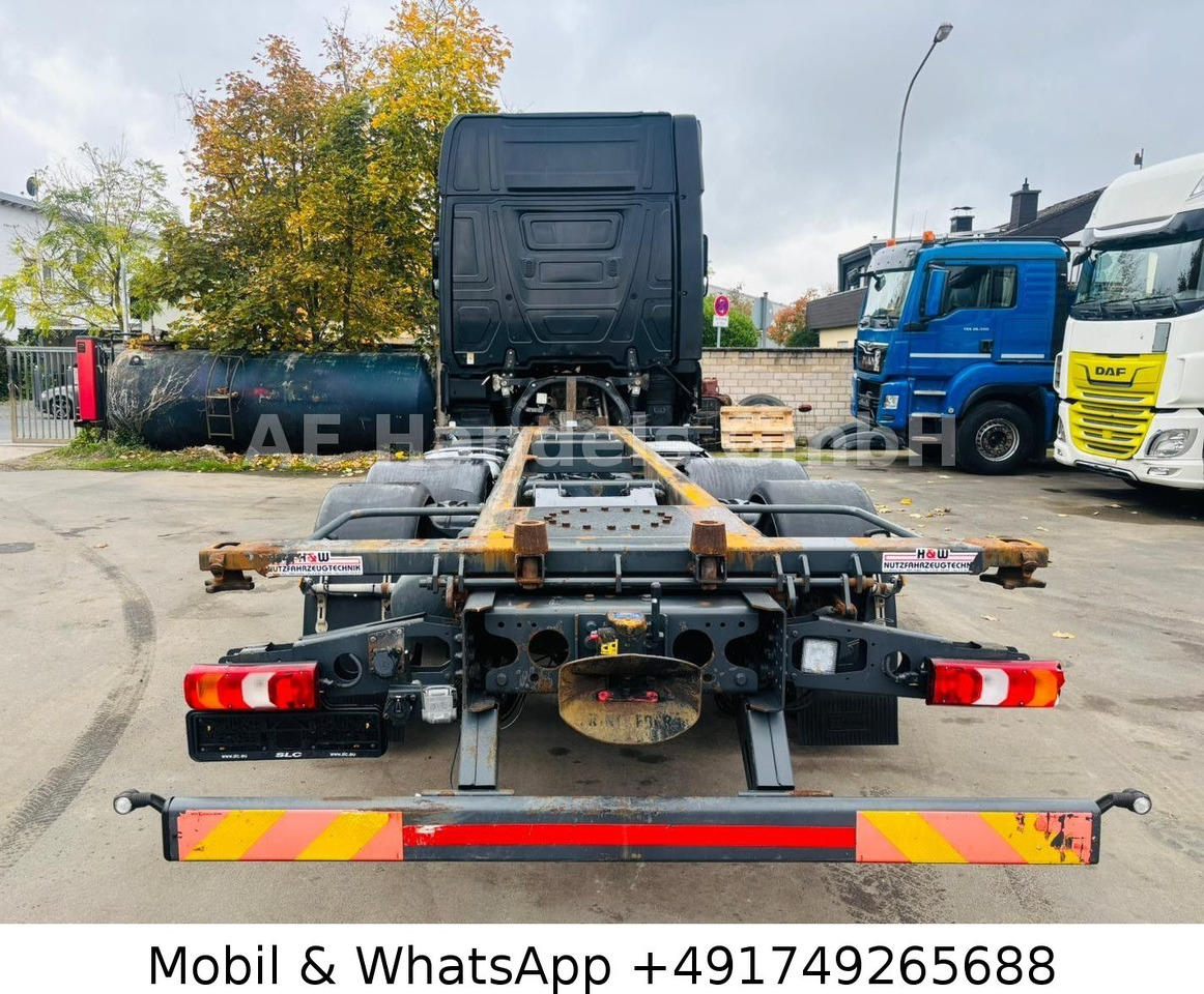 Mercedes-Benz Actros 2542 GigaSpace LL BDF*Retarder/Multi/Lift - Kamion za prevoz kontejnera/ Kamion sa promenjivim sandukom: slika 4 Mercedes-Benz Actros 2542 GigaSpace LL BDF*Retarder/Multi/Lift - Kamion za prevoz kontejnera/ Kamion sa promenjivim sandukom: slika 4
