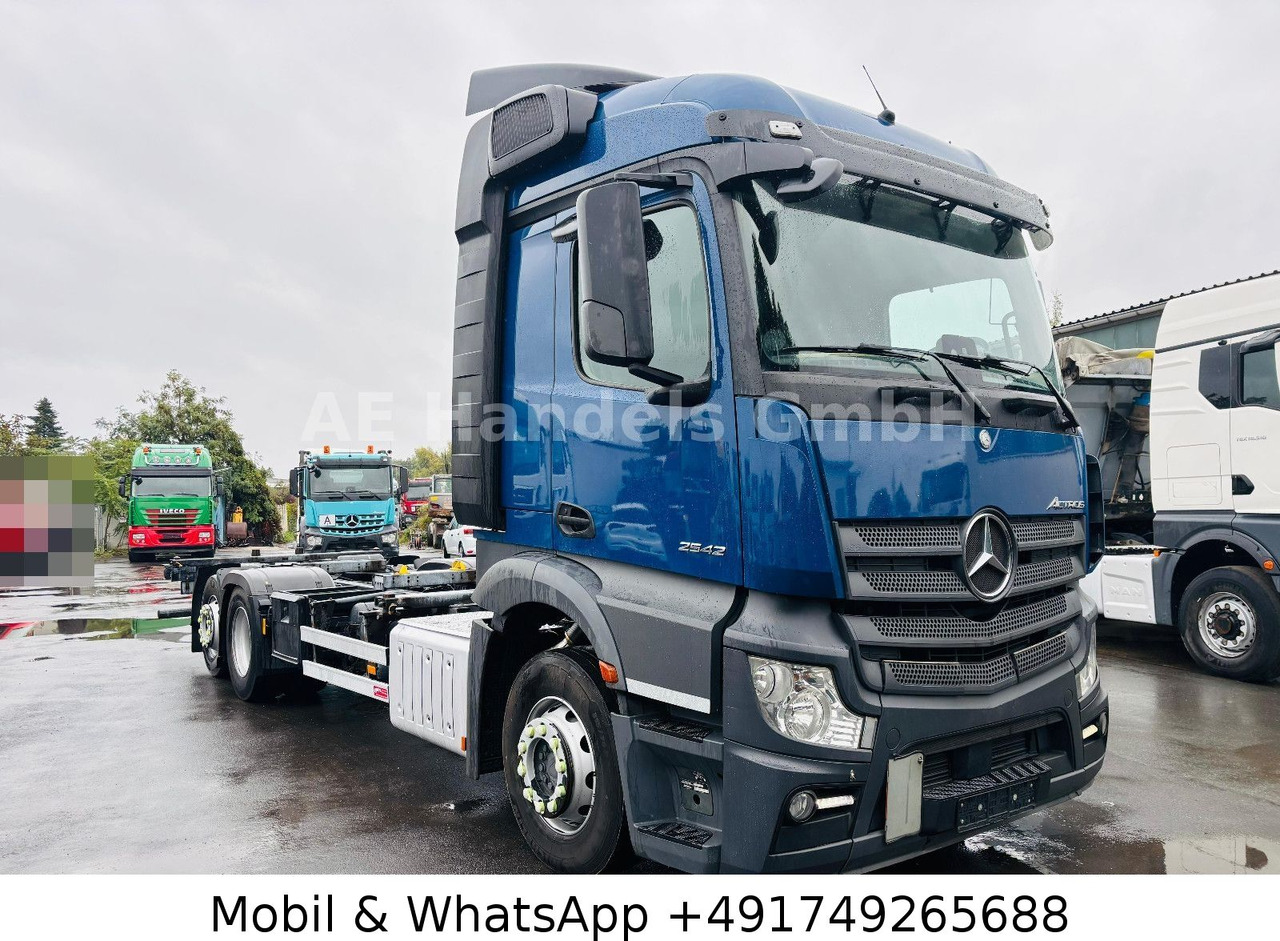 Mercedes-Benz Actros IV 2542 L StreamSpace BDF *Retarder/Lift - Kamion za prevoz kontejnera/ Kamion sa promenjivim sandukom: slika 1 Mercedes-Benz Actros IV 2542 L StreamSpace BDF *Retarder/Lift - Kamion za prevoz kontejnera/ Kamion sa promenjivim sandukom: slika 1